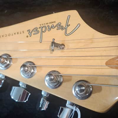 Fender USA Stratocaster HSS standard 2008 - Tobacco Sun Burst image 6