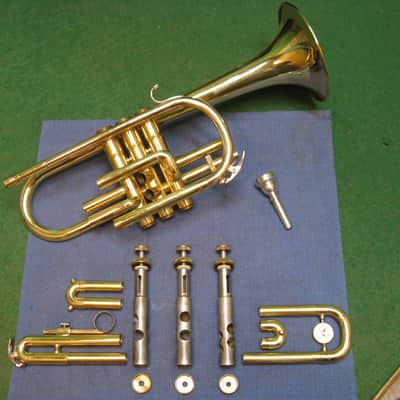 Holton C602RC Cornet 1980's Yamaha Built Monster Bell 5 1/4" - Reconditioned - Case & Yamaha 11C4-7C Mouthpiece image 2