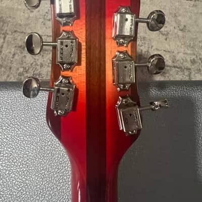 Rickenbacker 350/V63 1999 - Fireglo image 4