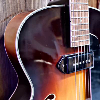 Eastman AR405-P90/TV Archtop - Truetone Vintage Sunburst w/ Gig Bag image 5