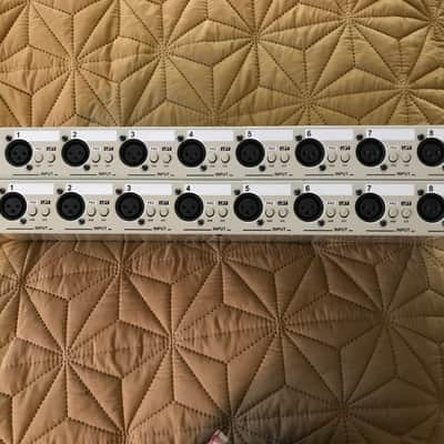 Radial OX8-R 8-Channel Mic Splitter