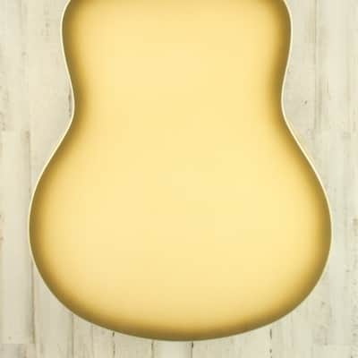 DEMO Fender Limited Edition California Vintage Palomino - Antigua (077) image 3