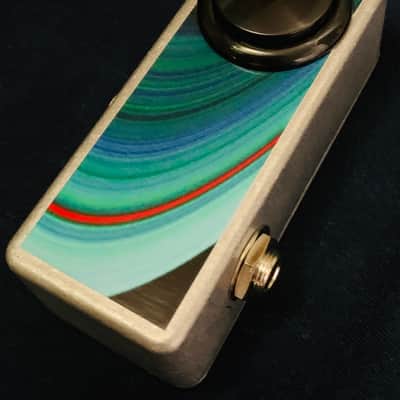 Saturnworks Arcade Button Soft Touch Passive Killswitch Kill Mute Stutter Switch Pedal for Guitar or Bass - Handcrafted in California image 2