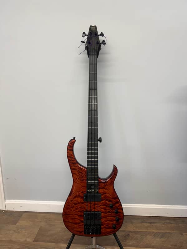 Modulus quantum 4 2001 - Quilted Maple image 1
