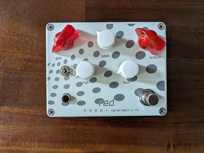 Spiral Electric FX Red Spiral Drive Channel 2020s - White and red image 1