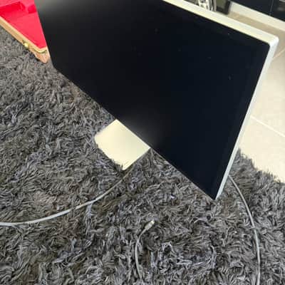 Apple  Studio Display nano glass monitor image 1