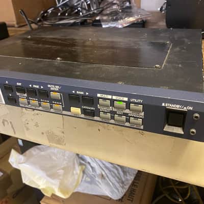 Yamaha Motif ES Rack Tone Generator 2000s - Gray image 3