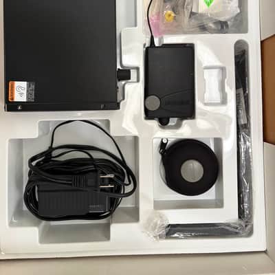 Shure PSM 400 Personal In Ear Monitor image 1