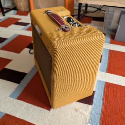 Fender '57 Custom Champ 2-Channel 5-Watt 1x8" Guitar Combo 2016 - Present - Lacquered Tweed image 3