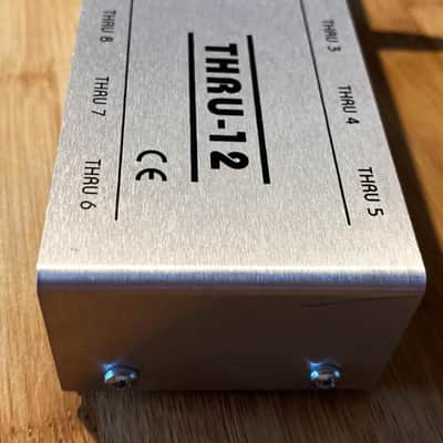 Kenton THRU-12 MIDI Thru Box – 1 In / 12 Out MIDI Splitter – Excellent Condition image 3