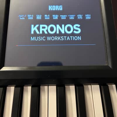 Korg Kronos LS 88 Workstation 2010s - Maroon imagen 2