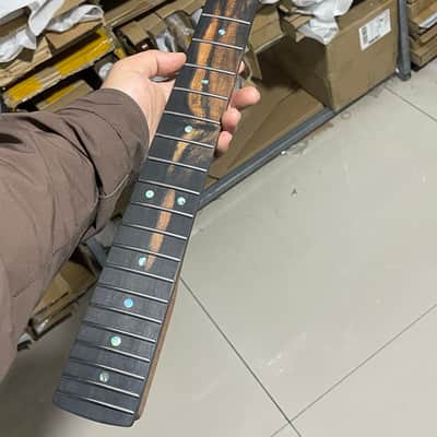 Striped Ebony Fretboard 22frets 5a Roasted flame Maple guitar neck Radius 12inch Round stainless steel 22 frets Roasted flame Maple guitar neck Striped Ebony fingerboard 25.5inch hole 10mm Radius: 12 inches. image 1