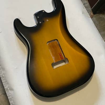 2004 USA Fender American Deluxe 50th Anniversary Stratocaster 2 Tone Sunburst 2TS Guitar Body 2 Post Tremolo Ready image 12