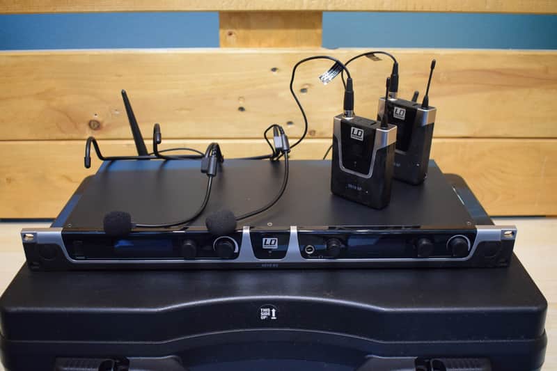 LD Systems U518 BPH2 Dual UHF Wireless System with 2 Bodypacks, 2 Headsets and Case image 1