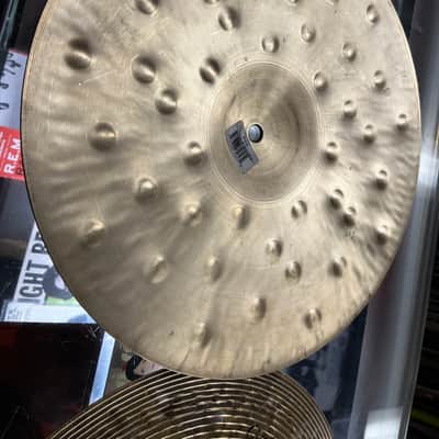 Zildjian 14" K Custom Special Dry Hi-Hat Cymbals (Pair) 2002 - Present - Traditional - Top 869g / Bottom 1367g image 9
