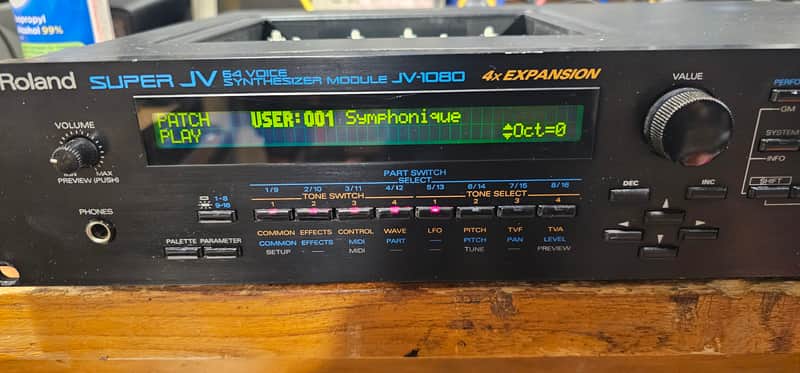 Roland JV-1080 64-Voice Synthesizer Module | Reverb Canada