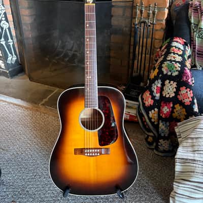 1960s Goya GG163 - Sunburst w Case image 2