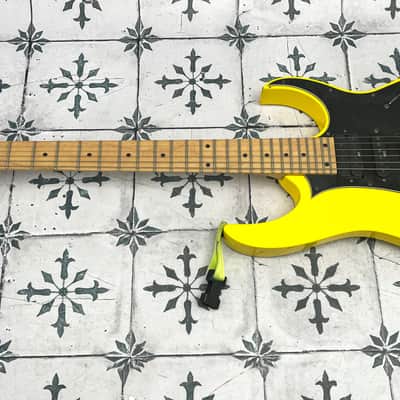 Ibanez RG350M-YE Standard • Yellow • 2010 • 7.9 lb image 3