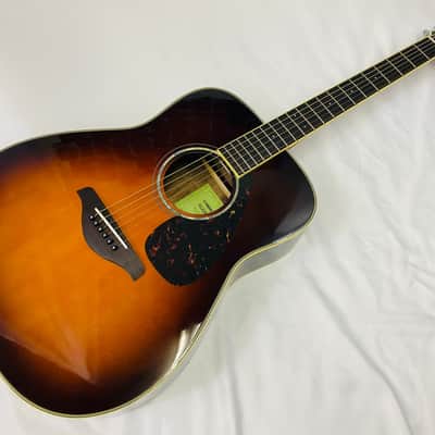 YAMAHA FG-830 Acoustic Guitar Top veneer image 1