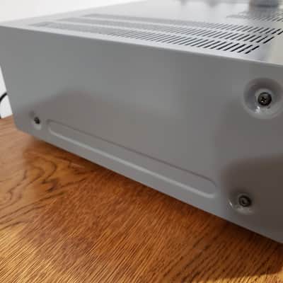 NAD C372 Integrated Amplifier in Grey image 7