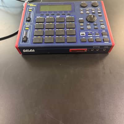 Akai MPC1000 (jjos2xl) fully upgraded Music Production Center 2004 - 2013 Blue