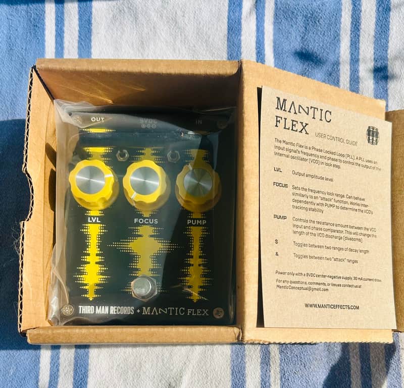 Mantic Third Man Records Flex Fuzz 2018 - Present - Black image 1
