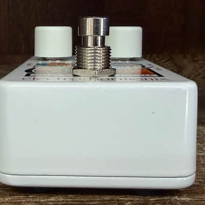 Electro-Harmonix Canyon 2017 - Present White image 3