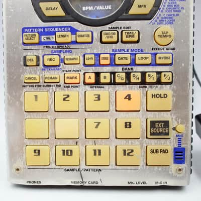 Roland SP-404 Portable Sampler Groovebox With Power Supply AU86027 image 3