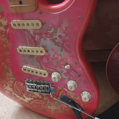 Fender Stratocaster 1985 made in Japan. All original. Paisley Pink. The Pink Panther. image 9