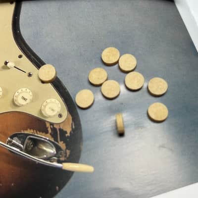 GVT Phenolic paper Aged clay Dot Inlays 1959 - 1963  ( 10 Dots 1/4" ) Pre cbs Fender ®️ Pre cbs Material. image 8
