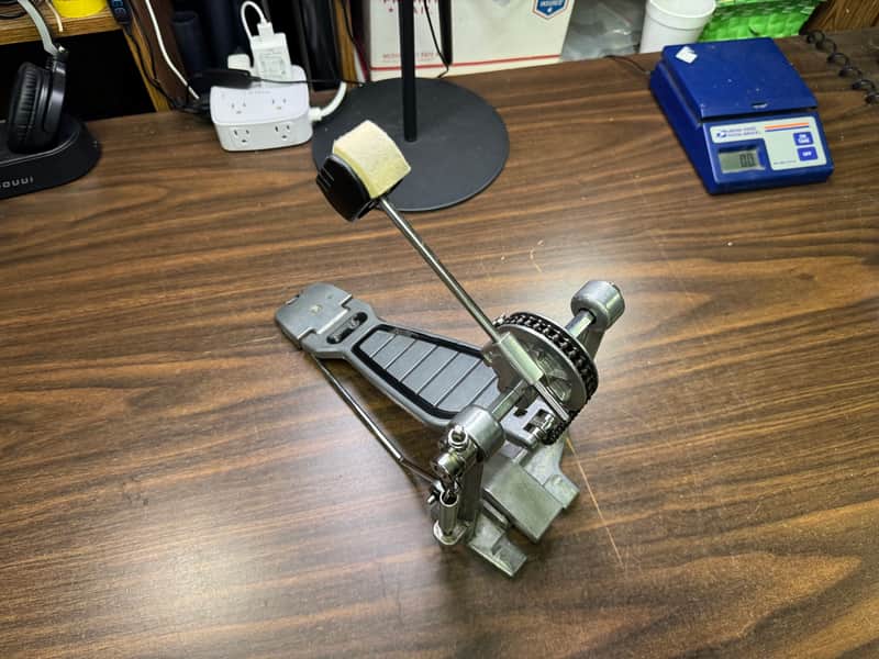 Pearl P-100 Bass Drum - Chain Drive - with Beater image 1