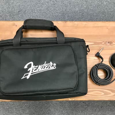 Fender Rumble 800 HD 800-Watt Bass Head and Fender Rumble 410 Bass Cabinet black and Silver image 8