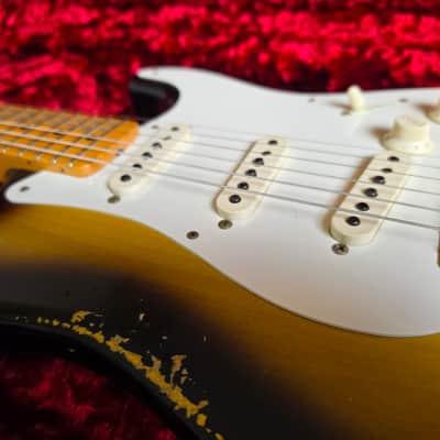 2022 Fender Custom Shop 1957 Reissue Stratocaster Heavy Relic, two-tone sunburst EX image 7