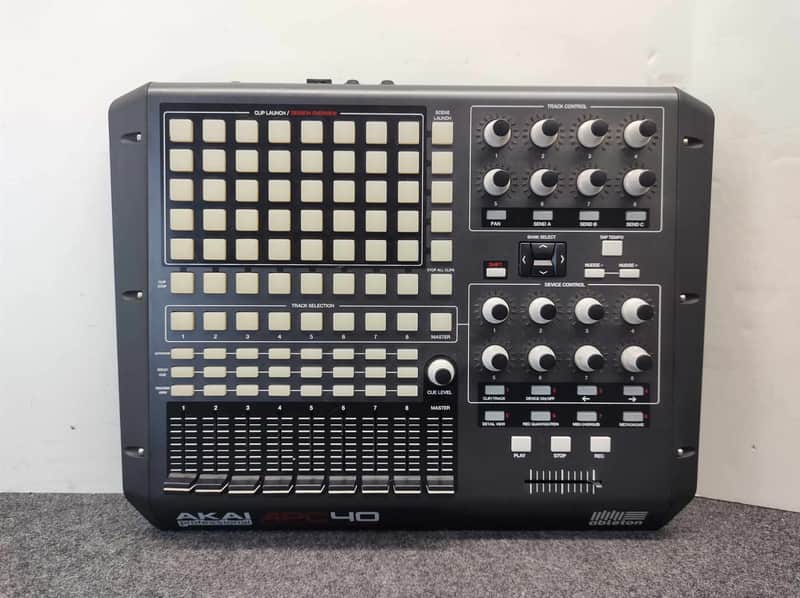 AKAI APC40 コントローラー 本体 Akai Professional APC40 MKII - USB MIDI Controller for 1 to 1