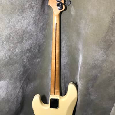 Fender P bass MIM. MIA pickups. 1991-2001 Mexico Precision. (Buttercream?) image 4
