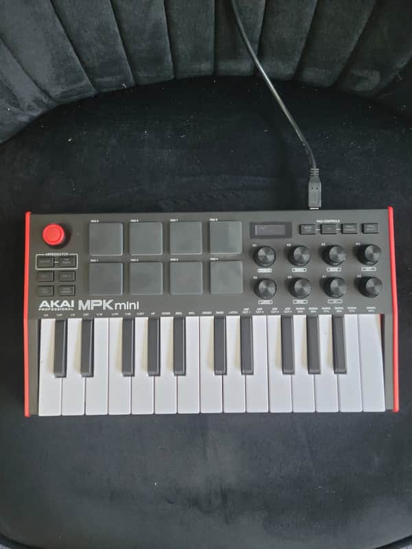 Akai MPK Mini MK III image 1