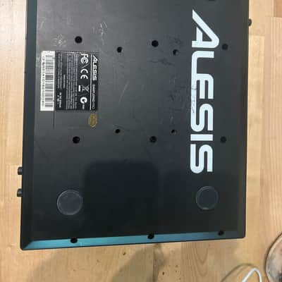 Alesis SamplePad Pro 8-Pad Percussion and Sample-Triggering Instrument 2010s - Black image 2