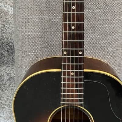 Used Gibson J-45 Sunburst Acoustic Guitar w/Chipboard Case (Est. 1957) – Very Good Condition image 4