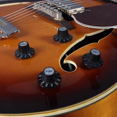 Yamaha AE18 Hollowbody - Sunburst - 2nd Hand image 17