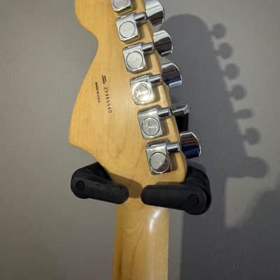 Fender American Special Stratocaster with Maple Fretboard 2-Color Sunburst image 5
