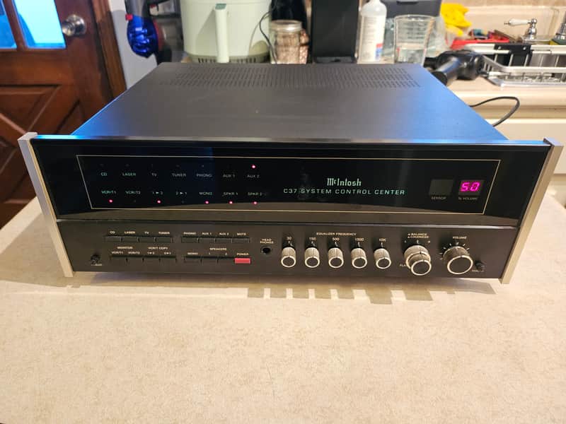 McIntosh C37 System Control Center / Preamp image 1