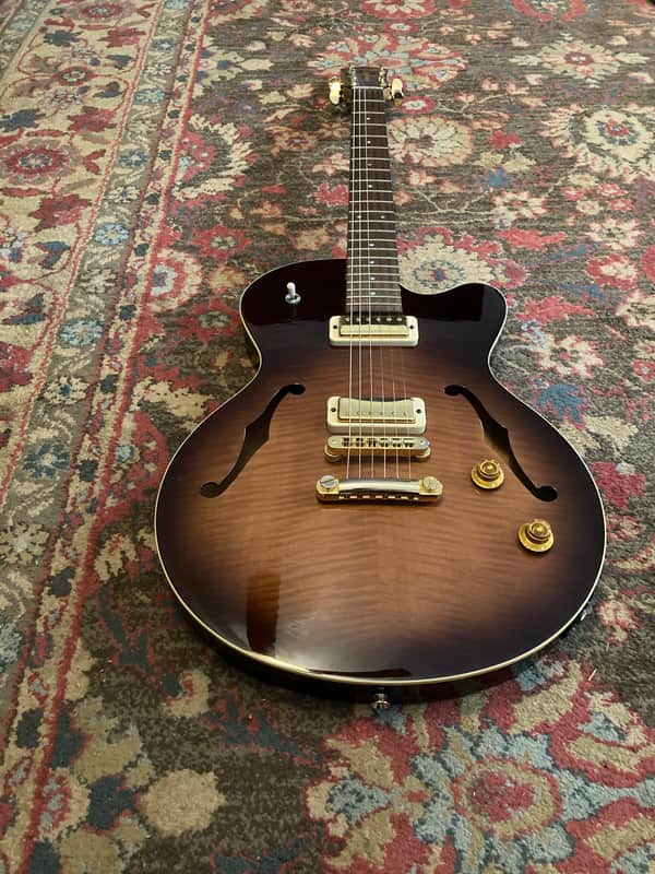 Yamaha AEX-520 Sunburst with gig bag image 1