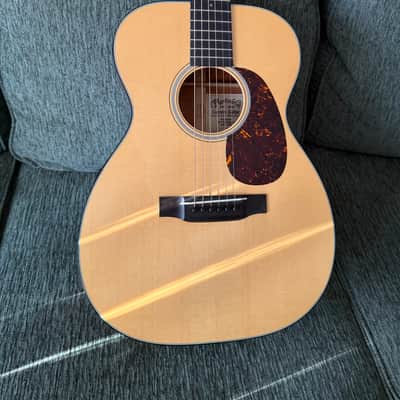Martin Custom Shop 00-18 “The Podium” image 2