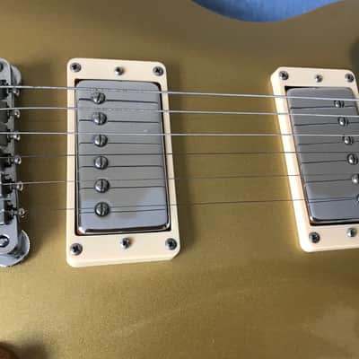 Hamer Slammer Series Gold Top Electric Guitar image 3