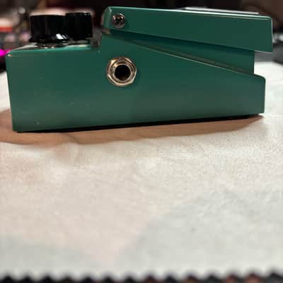 Boss TR-2 Tremolo (Silver Label) 1997 - Present - Green image 4