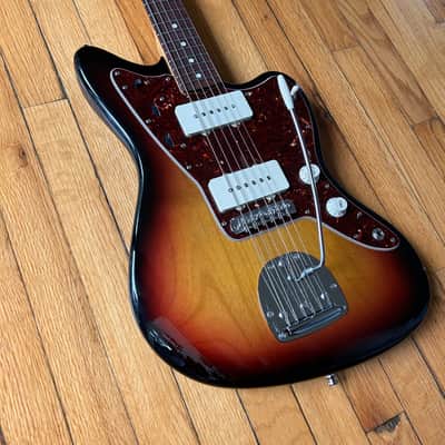 2008 Fender American Vintage ‘62 Jazzmaster 3-Tone Sunburst w/ OHSC & Accessories image 2