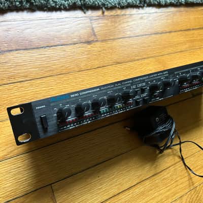 Alesis 3630 Compressor Dual Channel w/ Power Supply image 2