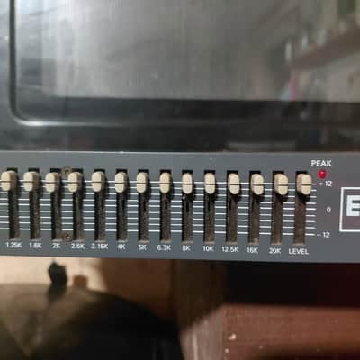 Electro-Voice EQ-131 1/3 Octave Graphic Equalizer 2000s - Gray image 5