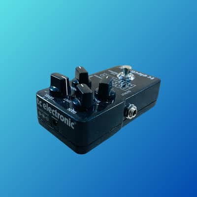 TC Electronic Dark Matter Distortion Pedal image 4