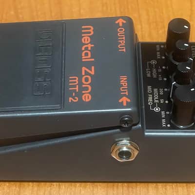 Immagine BOSS MT-2 Metal Zone - Effetto distorsione a pedale per Chitarra - 3